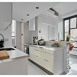 Apartment Duplex Center Of By Prestige